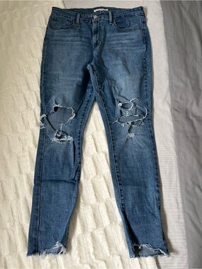 Levi Ripped Jeans - 721 High Rise Skinny